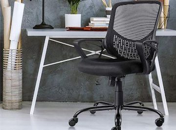 office-chair-with-armrests